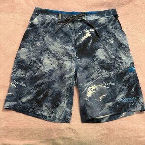 Mossy Oak Men's Blue and Black Board Shorts